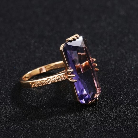 18k Gold Plated DIAMOND CUT Purple Stone Ring - Picture 5 of 5